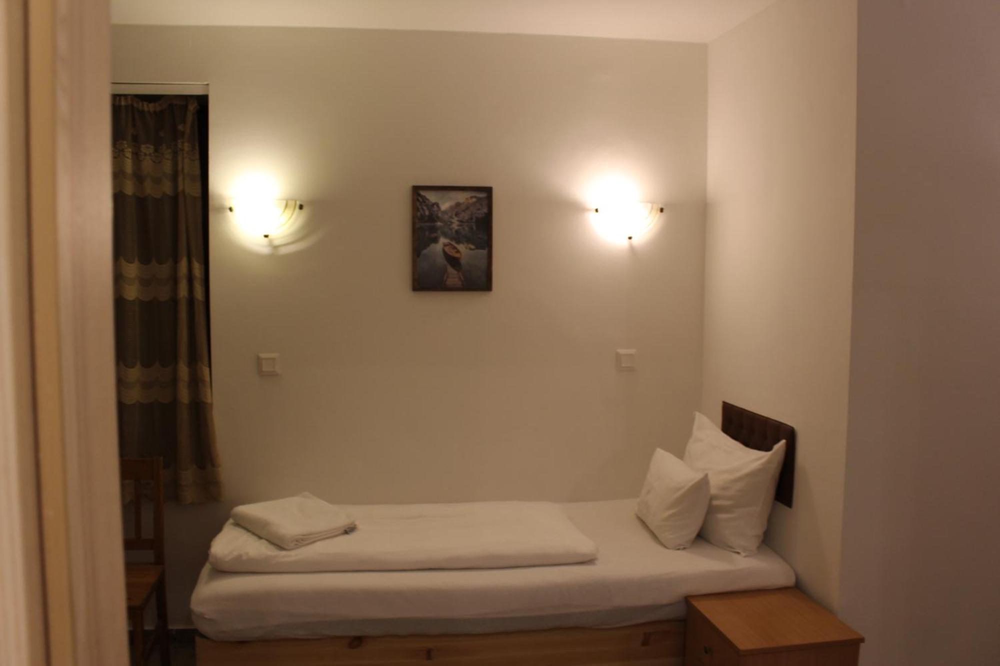 เอสปรี โฮเต็ล บูดาเปสต์ Hotel ภายนอก รูปภาพ