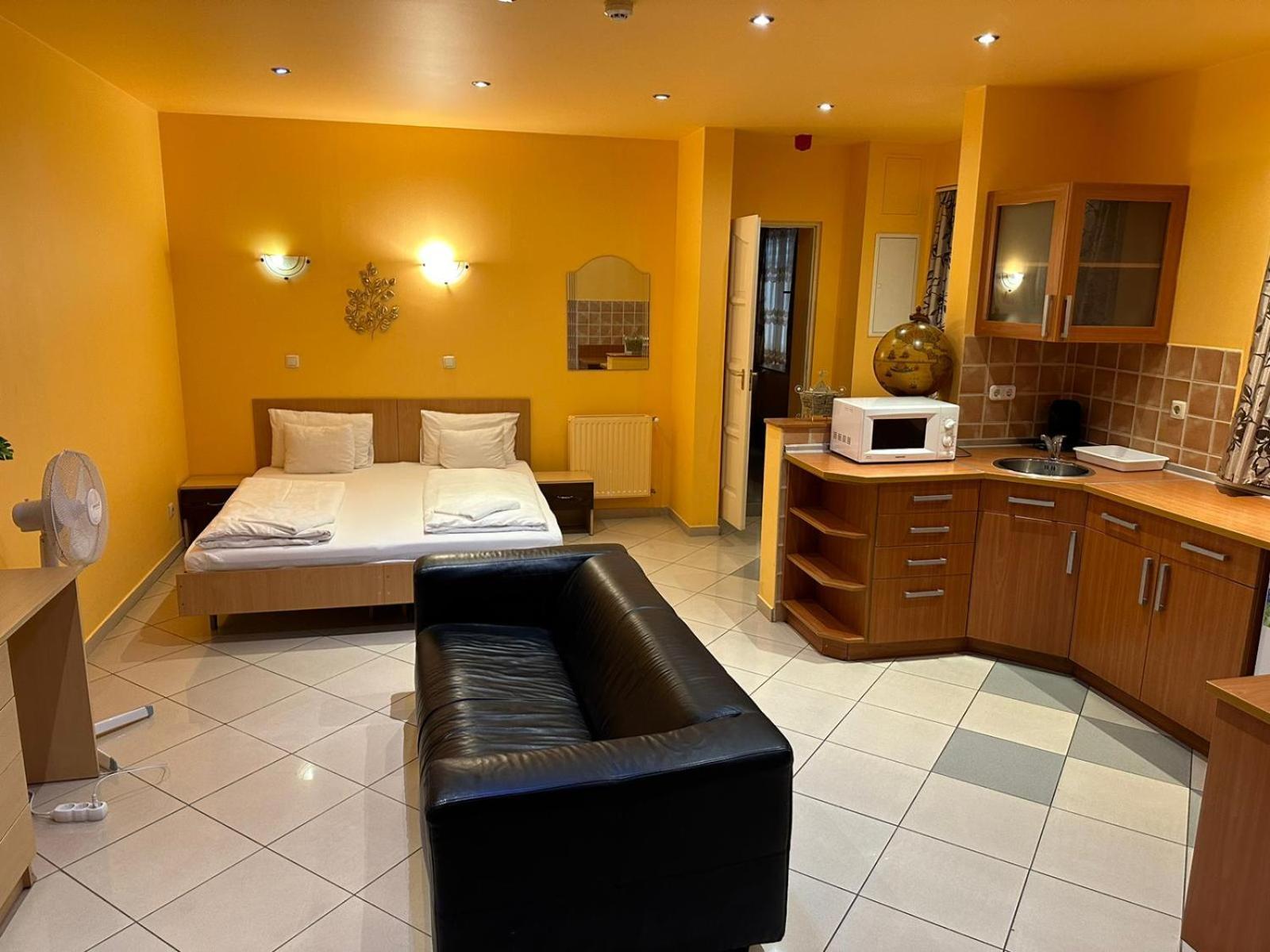 เอสปรี โฮเต็ล บูดาเปสต์ Hotel ภายนอก รูปภาพ