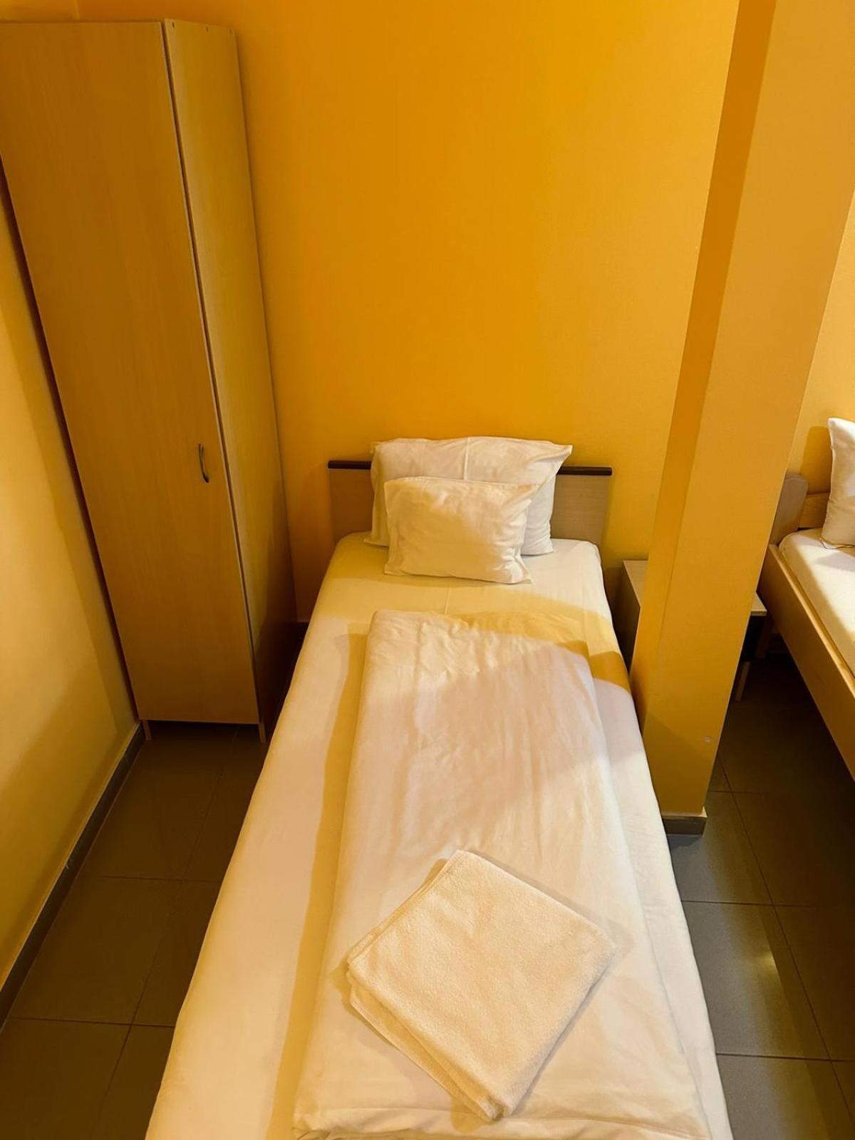 เอสปรี โฮเต็ล บูดาเปสต์ Hotel ภายนอก รูปภาพ